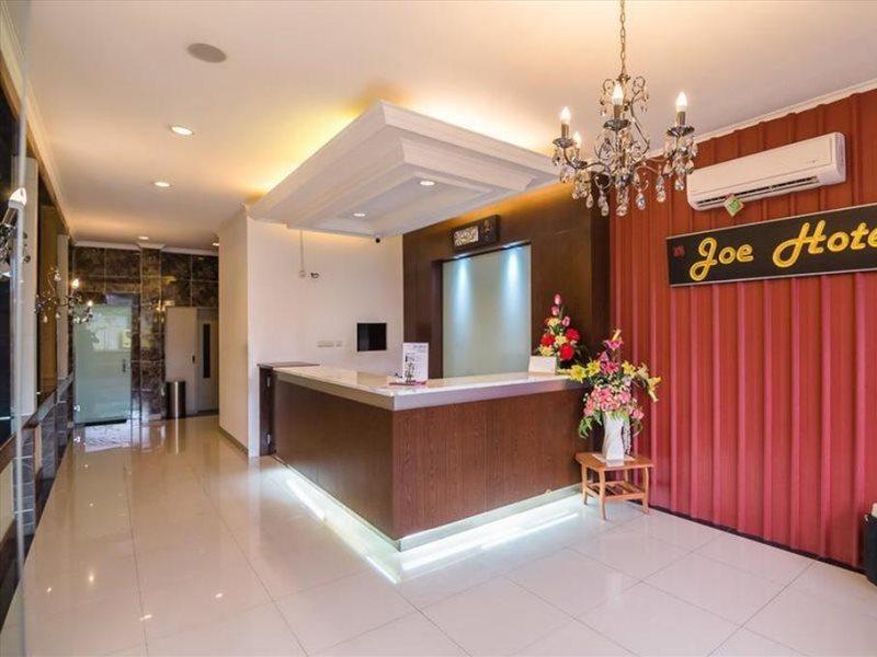Reddoorz Plus Near Soekarno Hatta Airport 2 Tangerang Exteriér fotografie