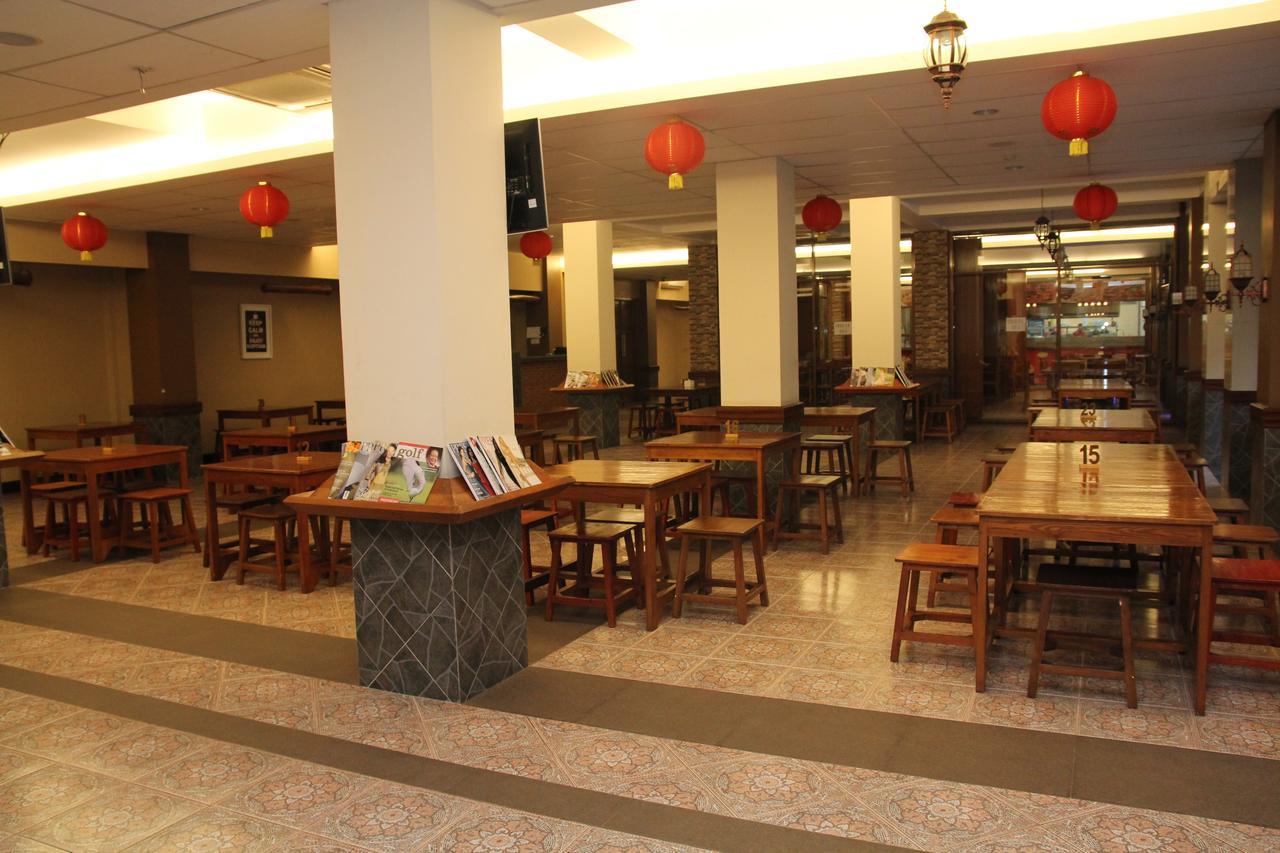 Reddoorz Plus Near Soekarno Hatta Airport 2 Tangerang Exteriér fotografie